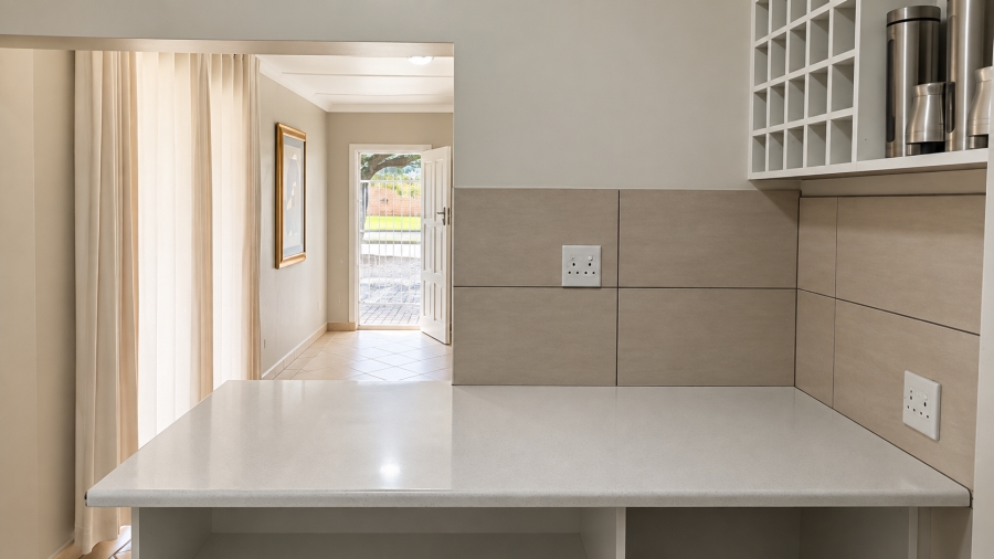 1 Bedroom Property for Sale in Beacon Bay Eastern Cape